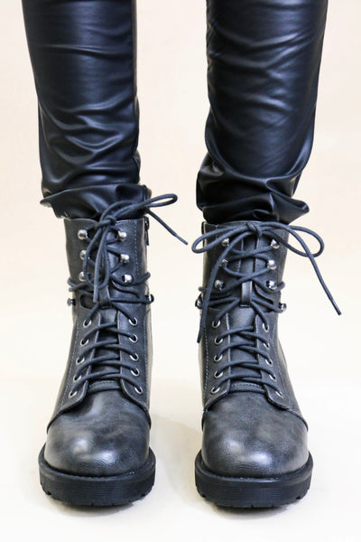 Mia morrigan combat clearance boot