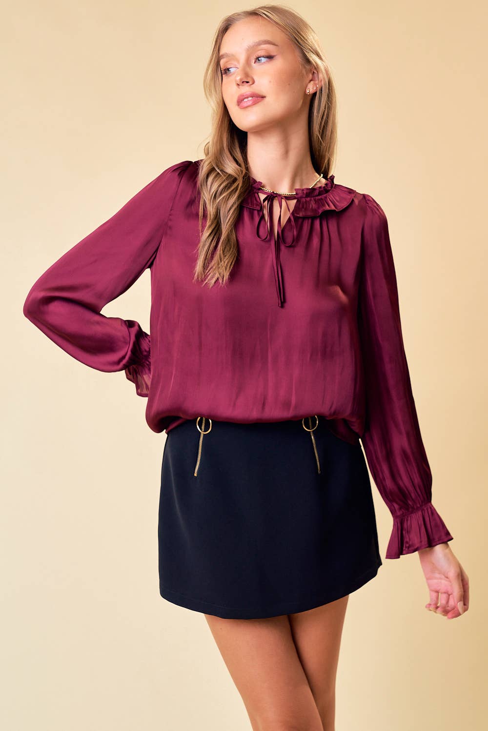 RUFFLED COLLAR BLOUSE - 41716T