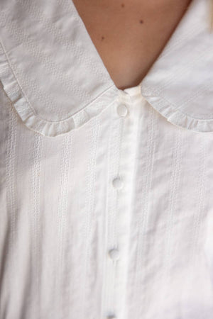 35295 Collared Short Sleeve Button Up Top